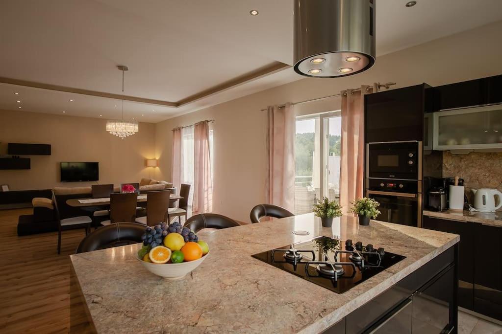 Villa Kora - Luxury Holiday Apartments Lumbarda Exterior photo